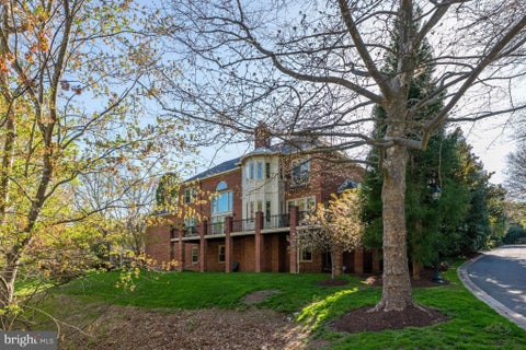 Photo of 9702 Beman Woods Way, POTOMAC, MD 20854 (MLS # MDMC2255582)