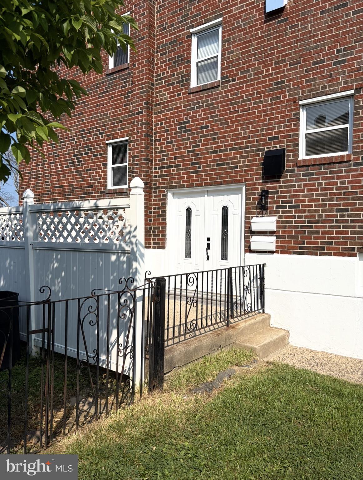 3628 GENESEE DRIVE
