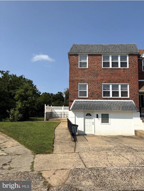 Townhouse For Rent - 3628 Genesee Drive<br/> PHILADELPHIA, PA 19154