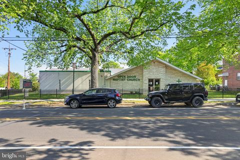 Photo of 136 56th Street SE, WASHINGTON, DC 20019 (MLS # DCDC2258418)