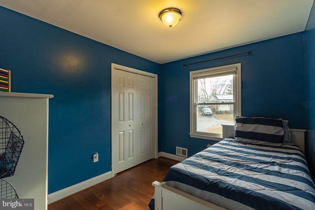 CLINTON - Residential