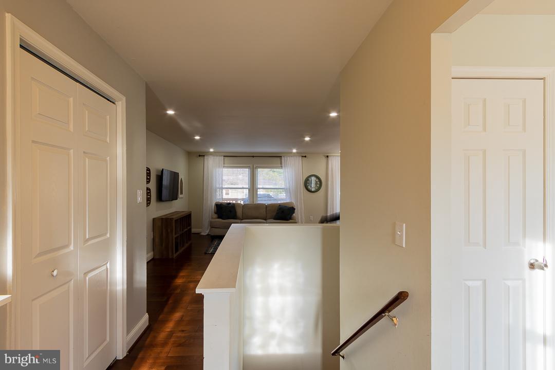 CLINTON - Residential