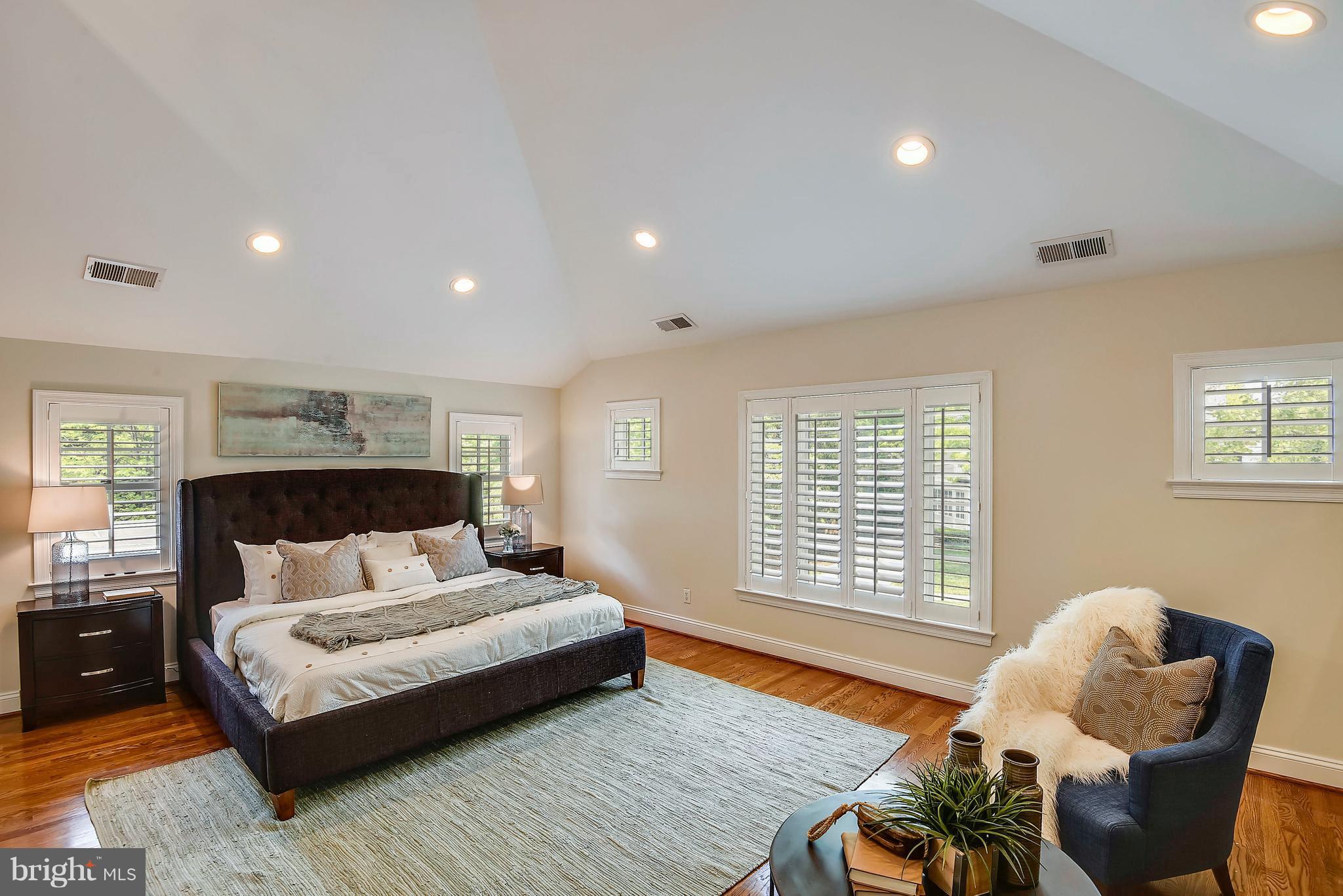 CHEVY CHASE - Residential