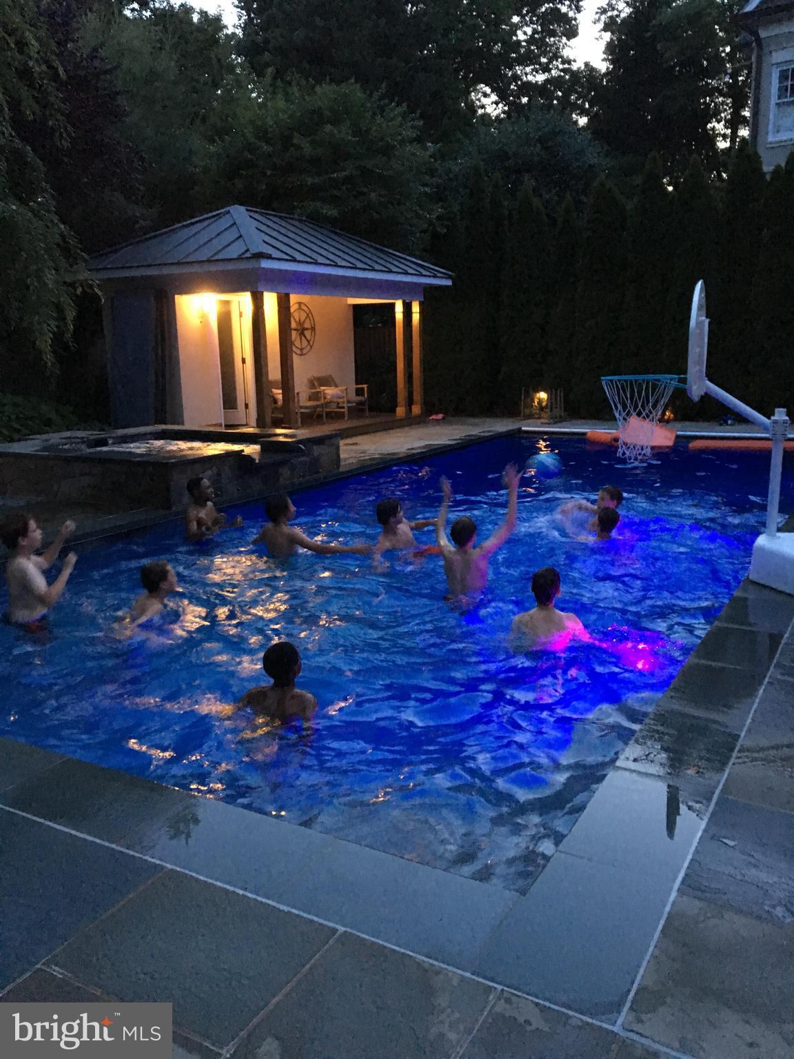 CHEVY CHASE - Residential