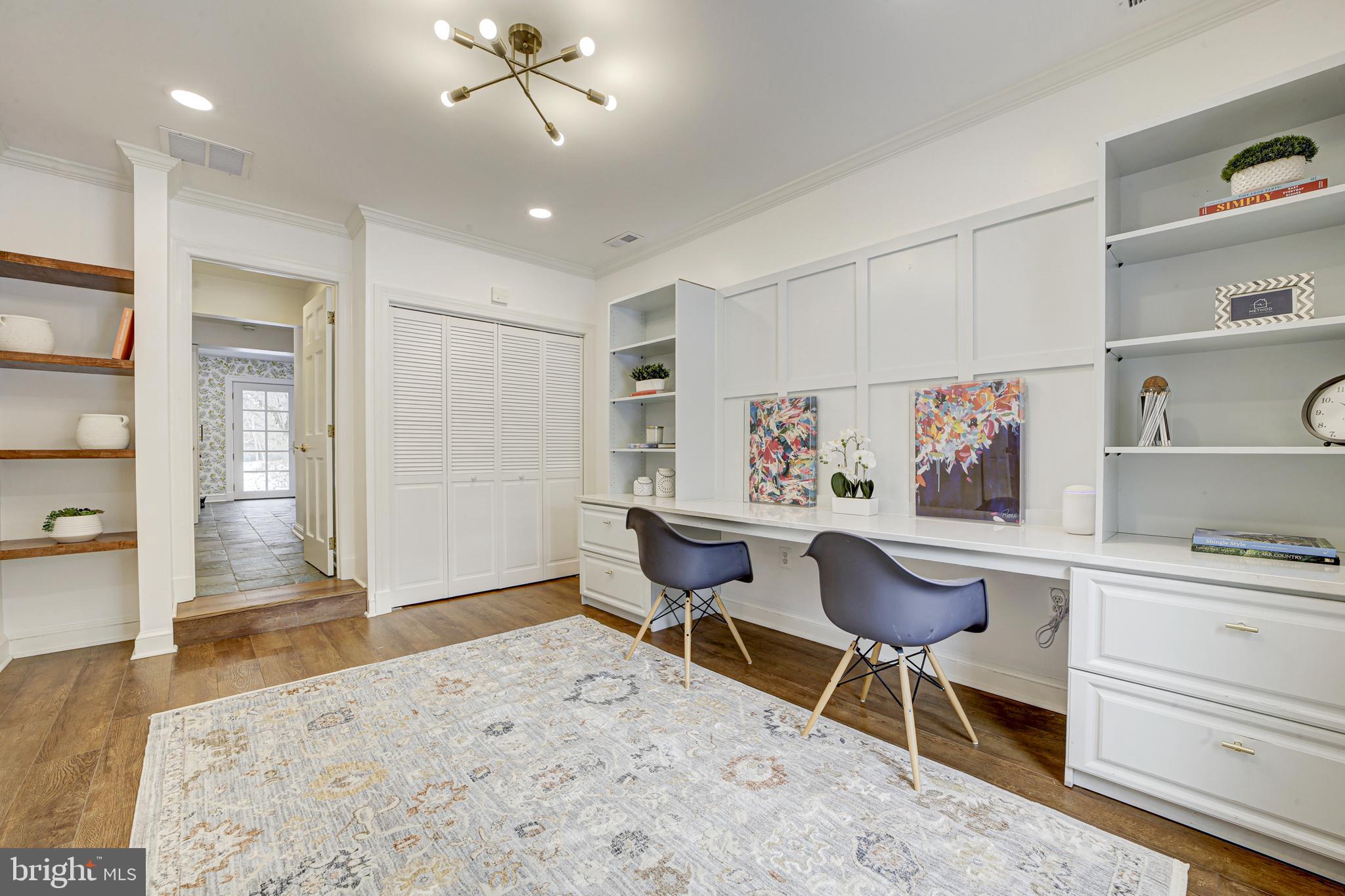 DARNESTOWN OUTSIDE - Residential