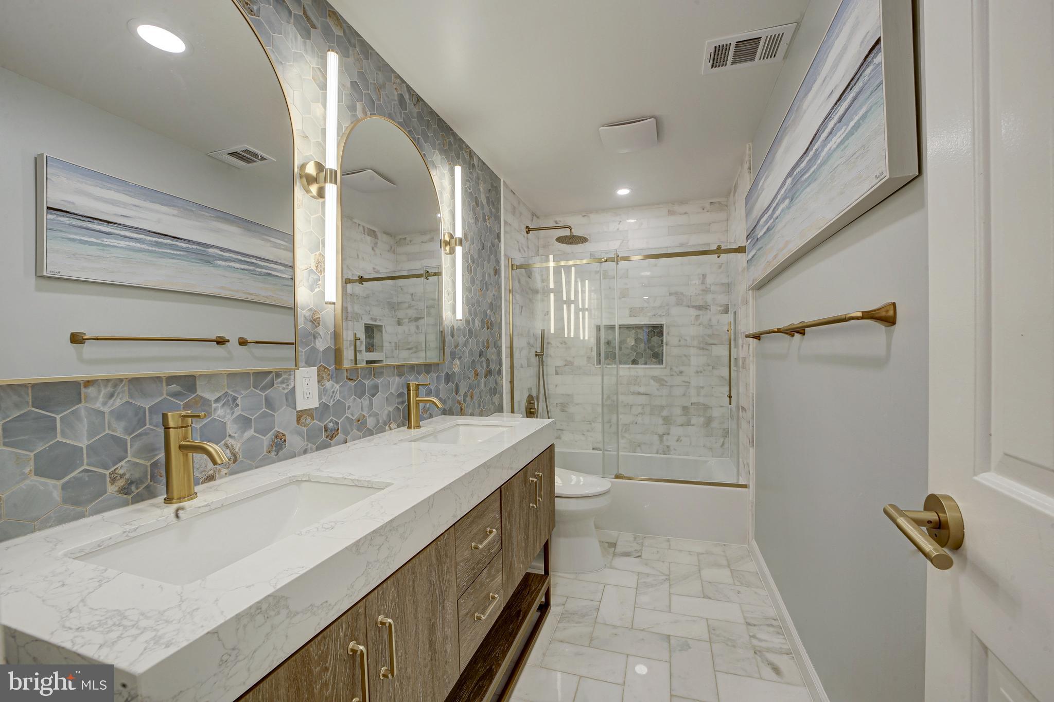 DARNESTOWN OUTSIDE - Residential