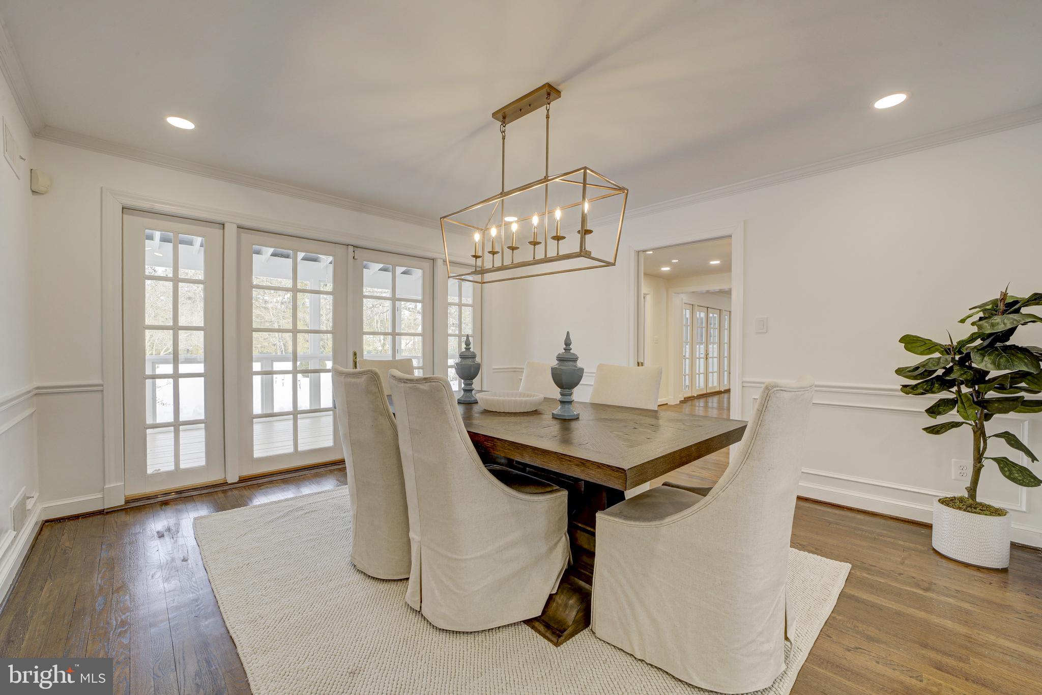 DARNESTOWN OUTSIDE - Residential