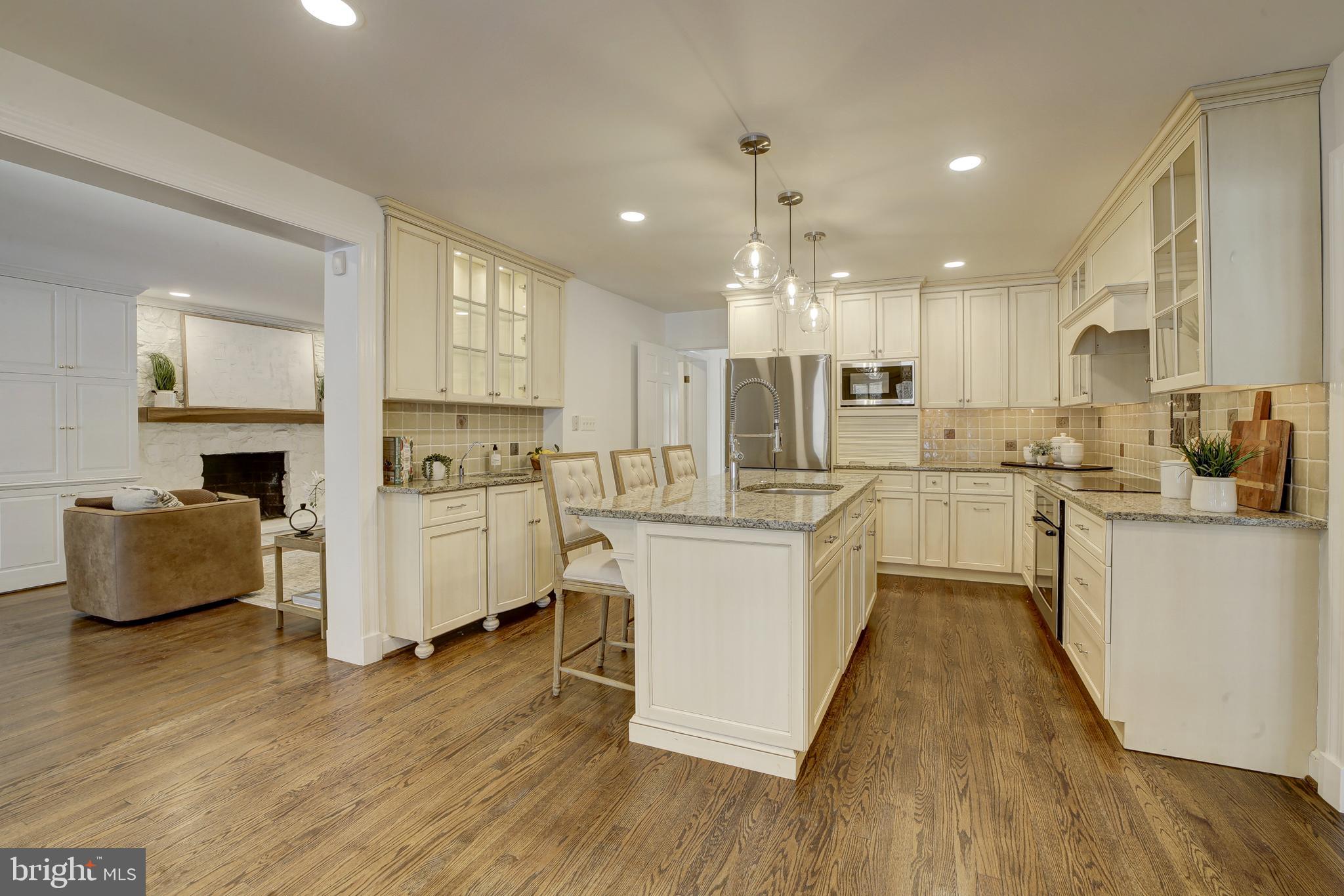 DARNESTOWN OUTSIDE - Residential