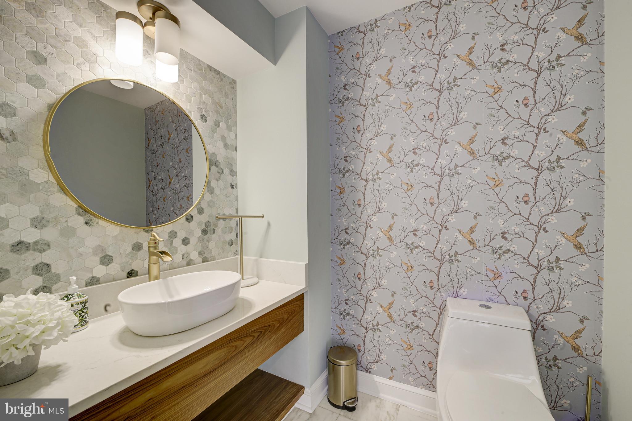 DARNESTOWN OUTSIDE - Residential