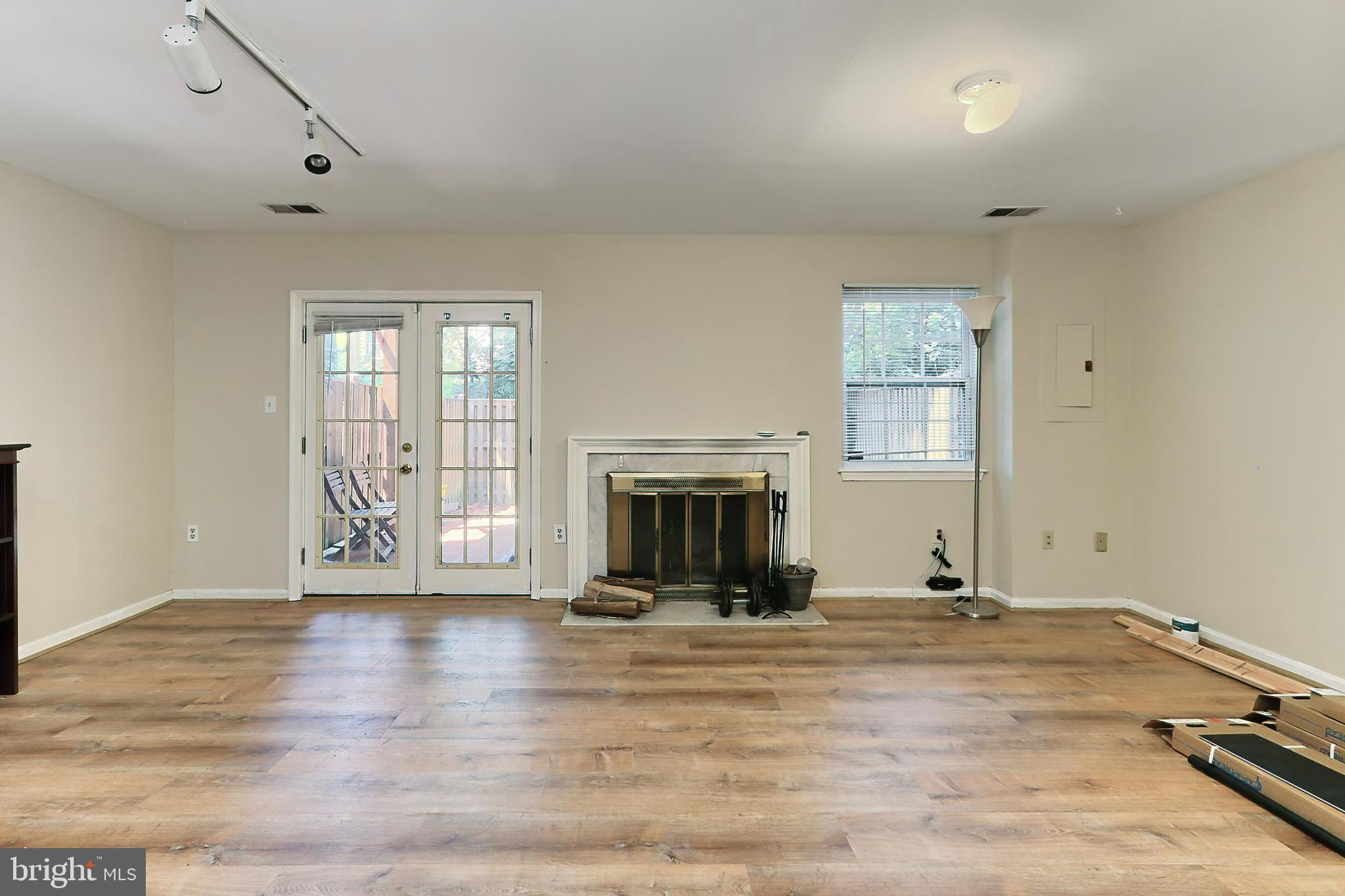 HILLSDALE - Residential Lease