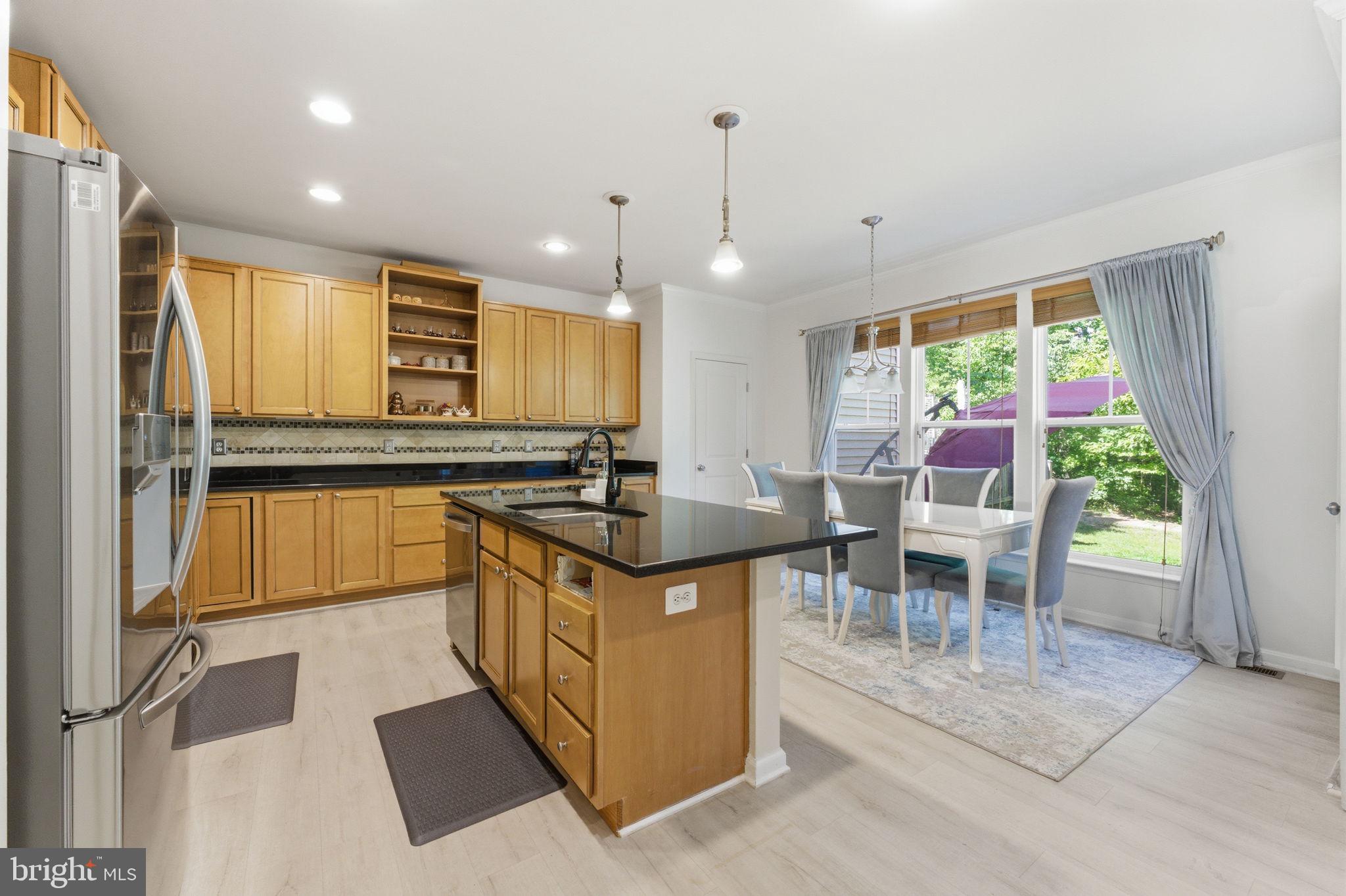 PEMBROOKE - Residential
