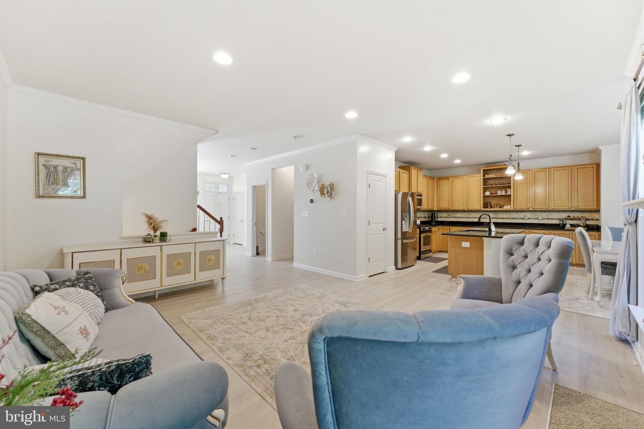 PEMBROOKE - Residential