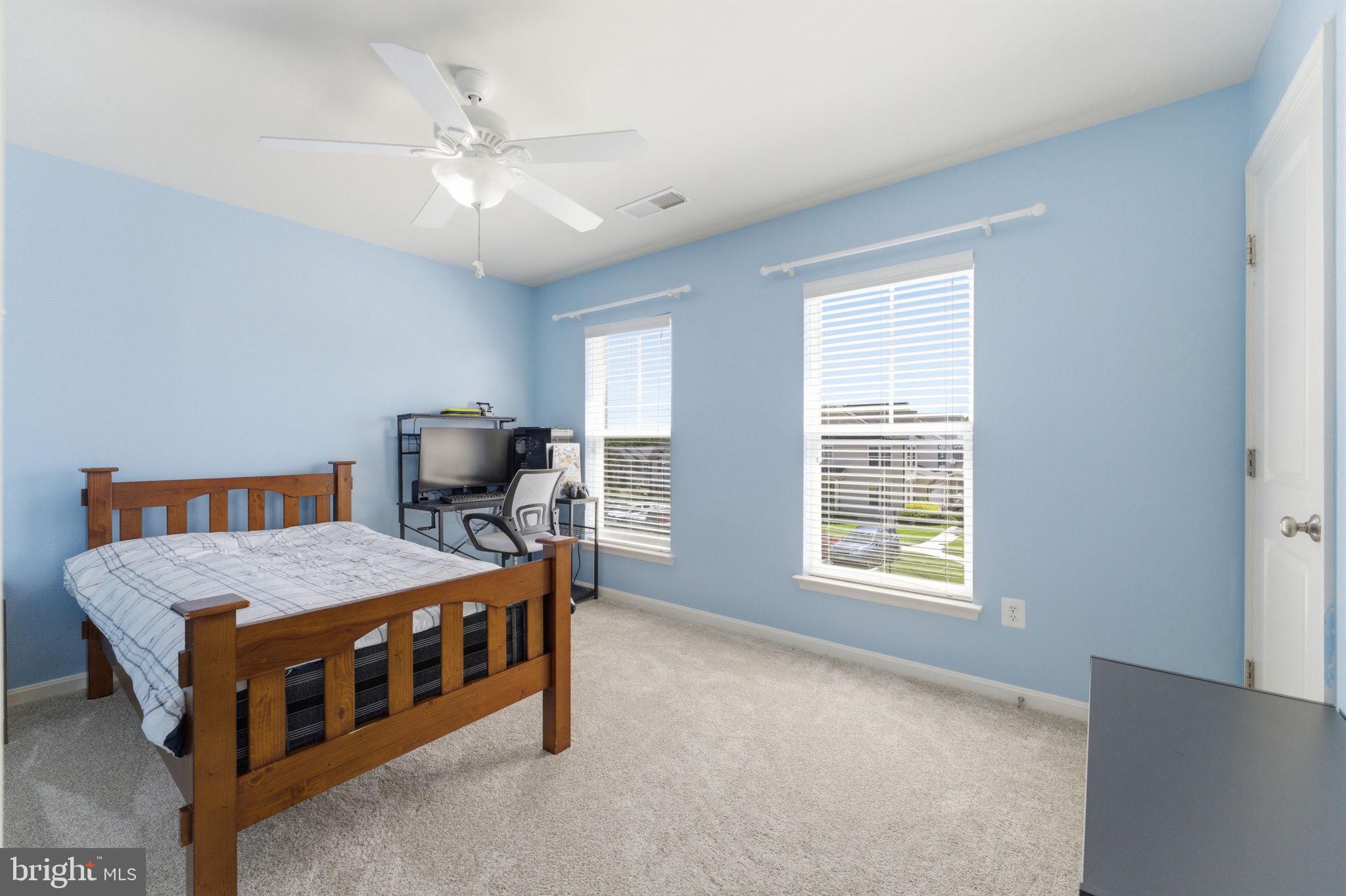 PEMBROOKE - Residential