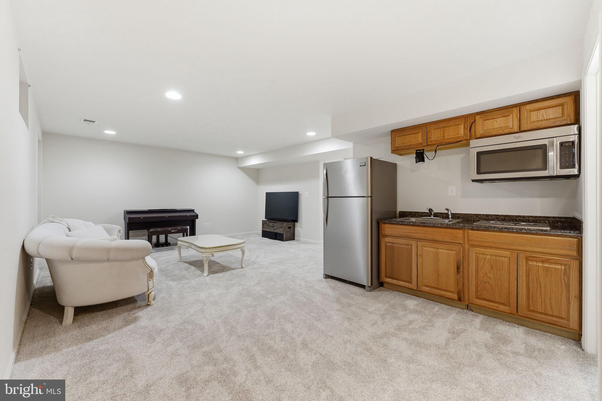 PEMBROOKE - Residential