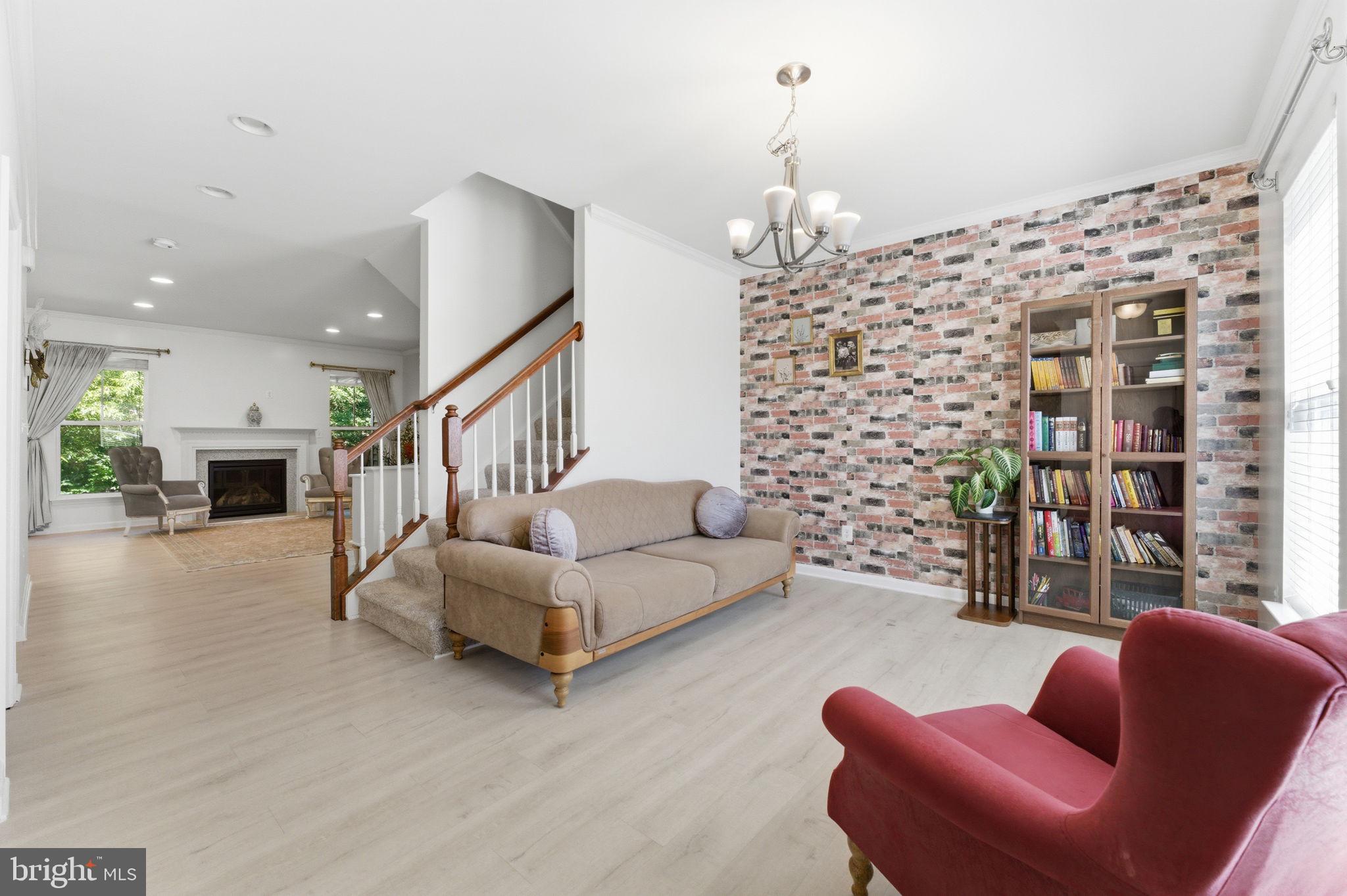 PEMBROOKE - Residential