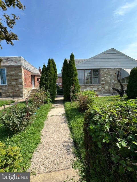 Photo of 2025 Napfle Avenue, PHILADELPHIA, PA 19152 (MLS # PAPH2665256)