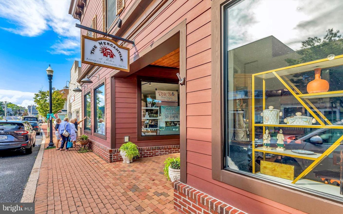 WAGAMONS WEST SHORES - Residential