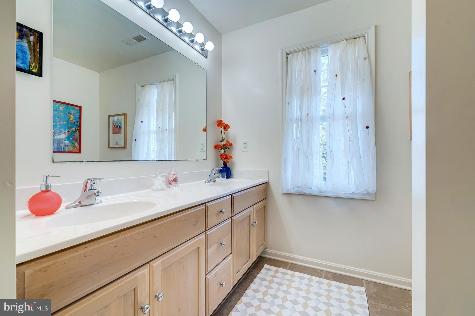 WAGAMONS WEST SHORES - Residential