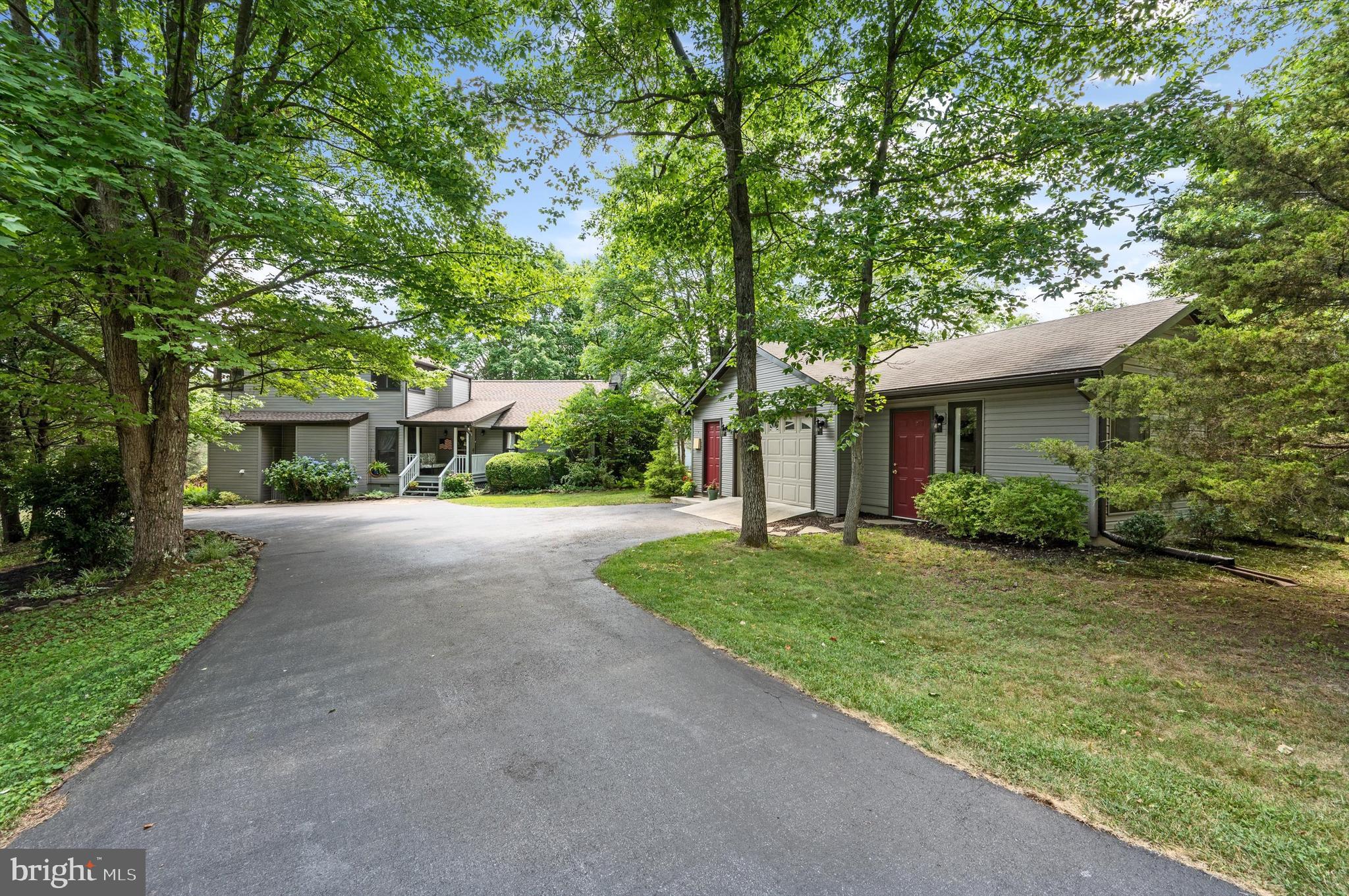 THE WOODS - Residential