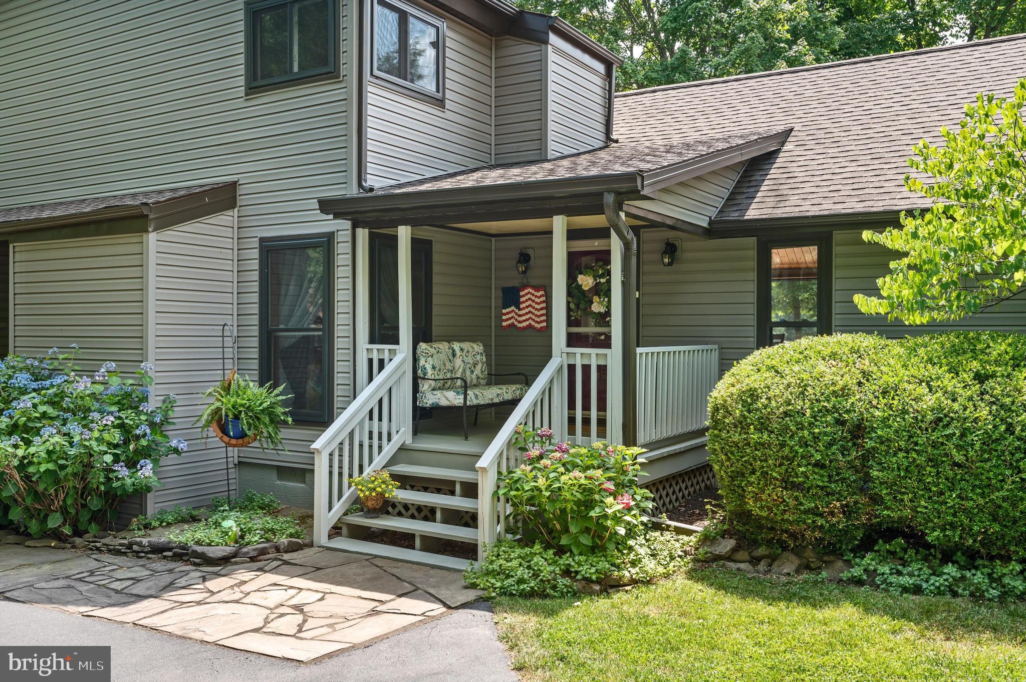 THE WOODS - Residential