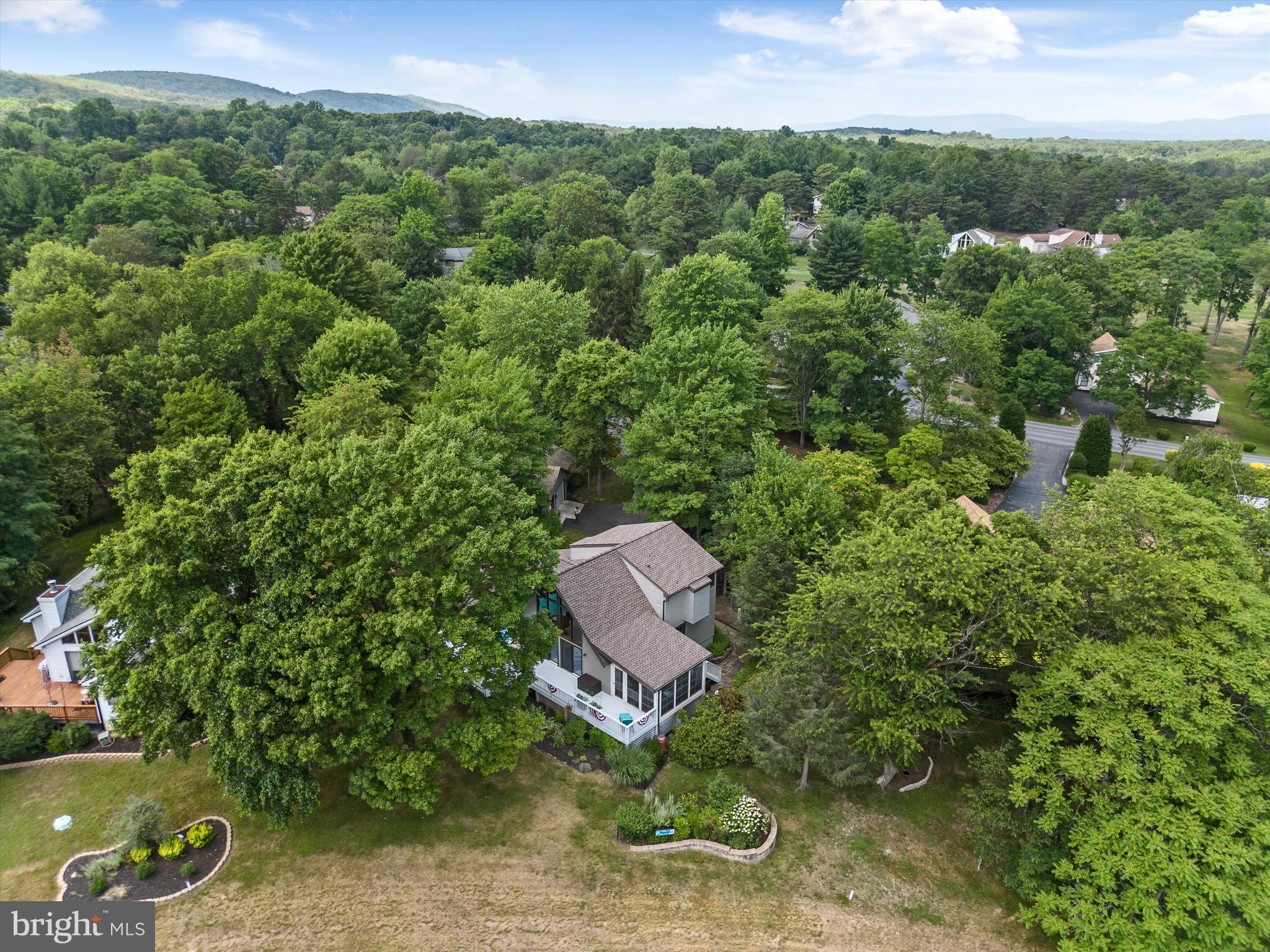 THE WOODS - Residential