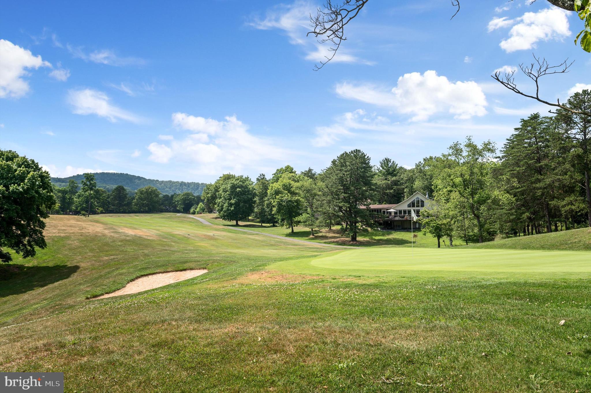 THE WOODS - Residential