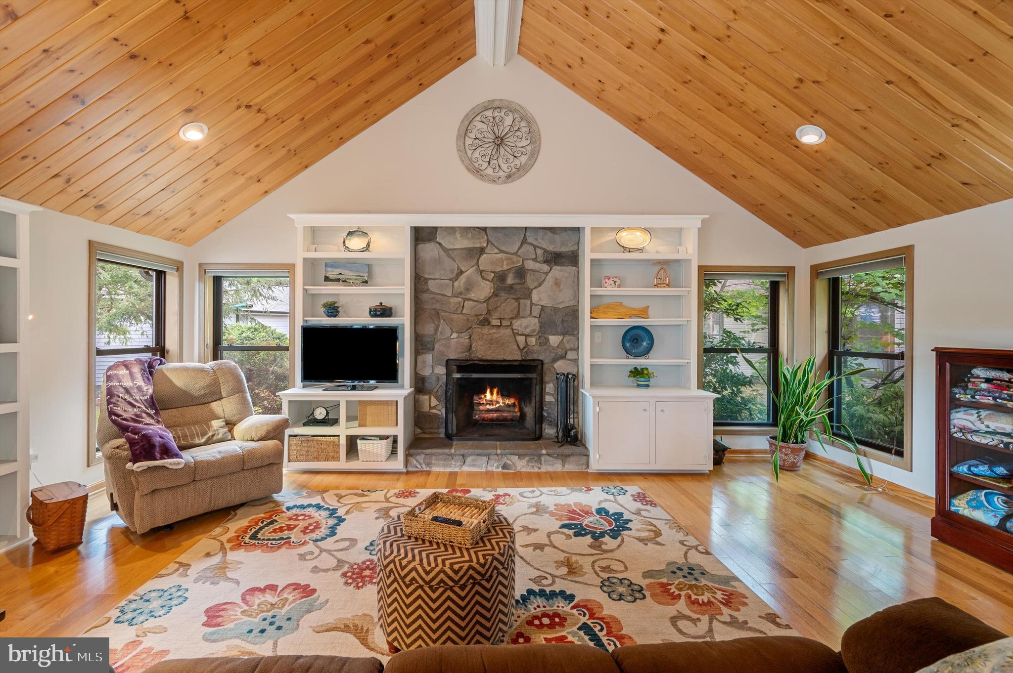 THE WOODS - Residential