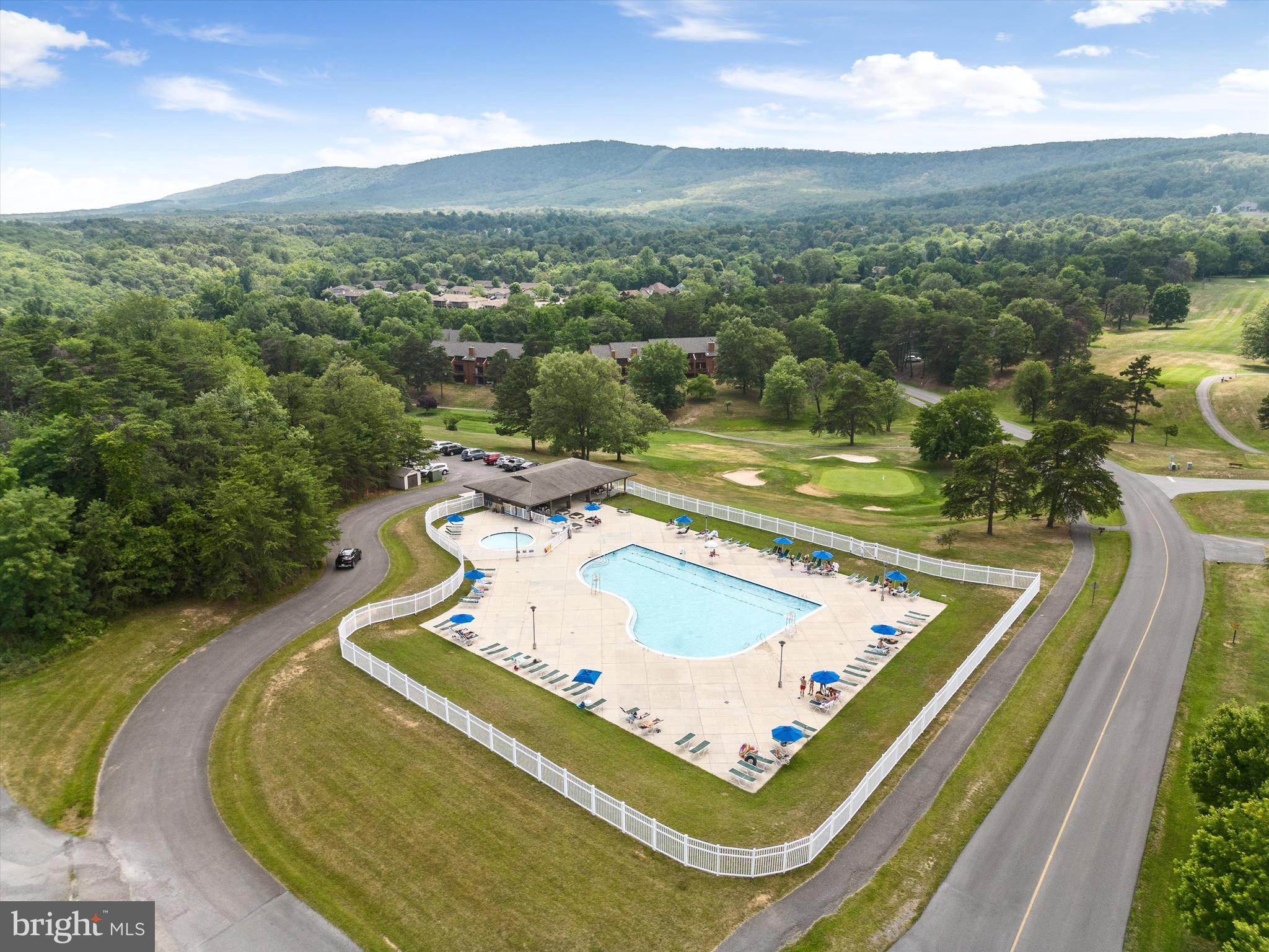 THE WOODS - Residential