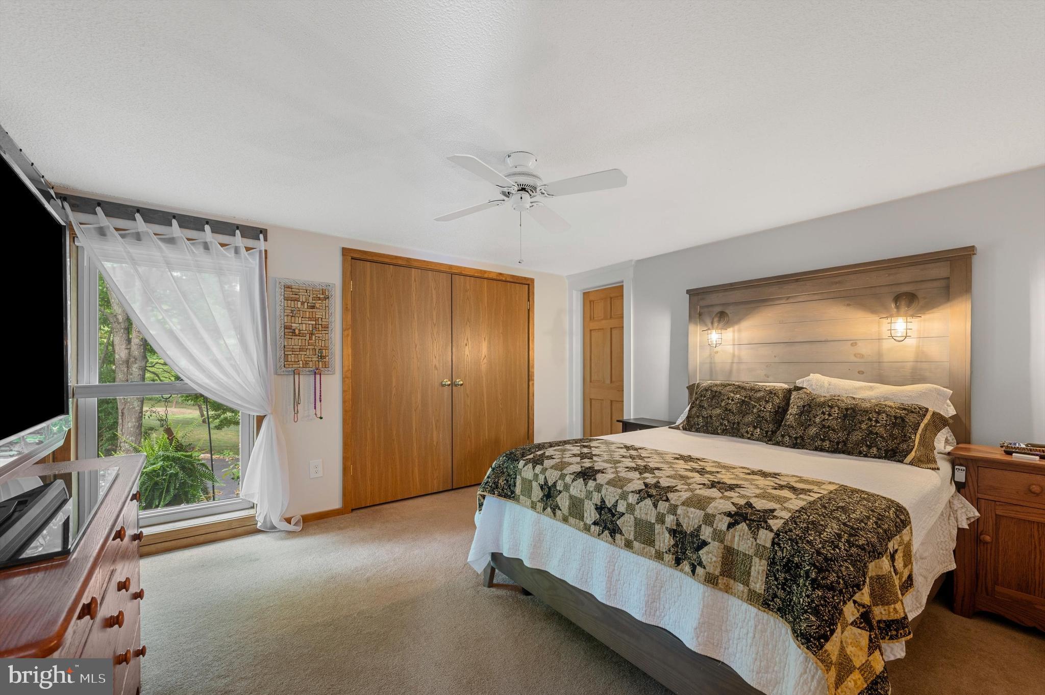 THE WOODS - Residential