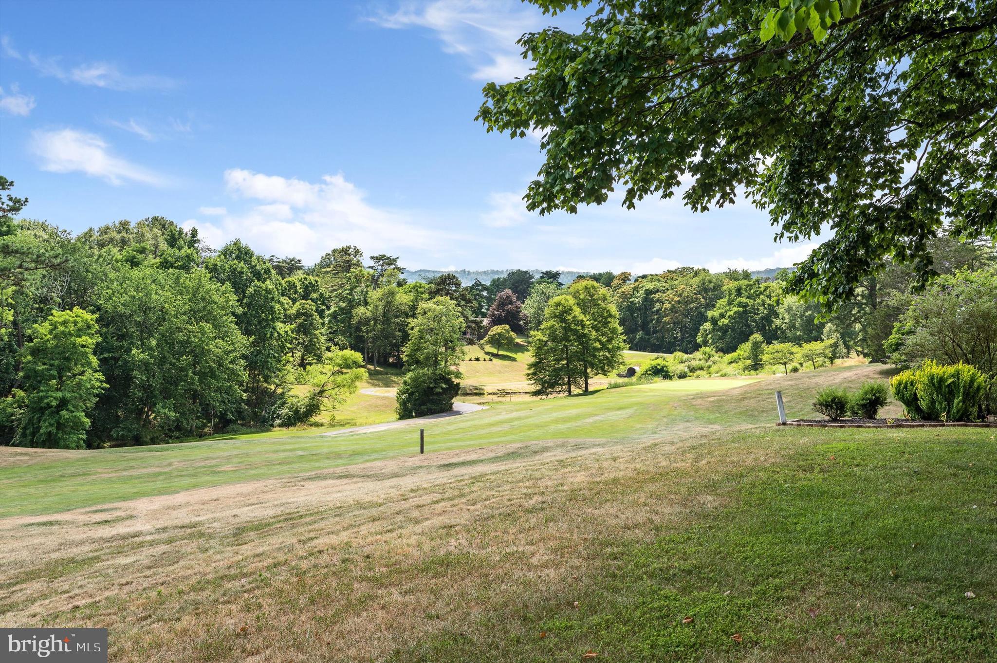 THE WOODS - Residential