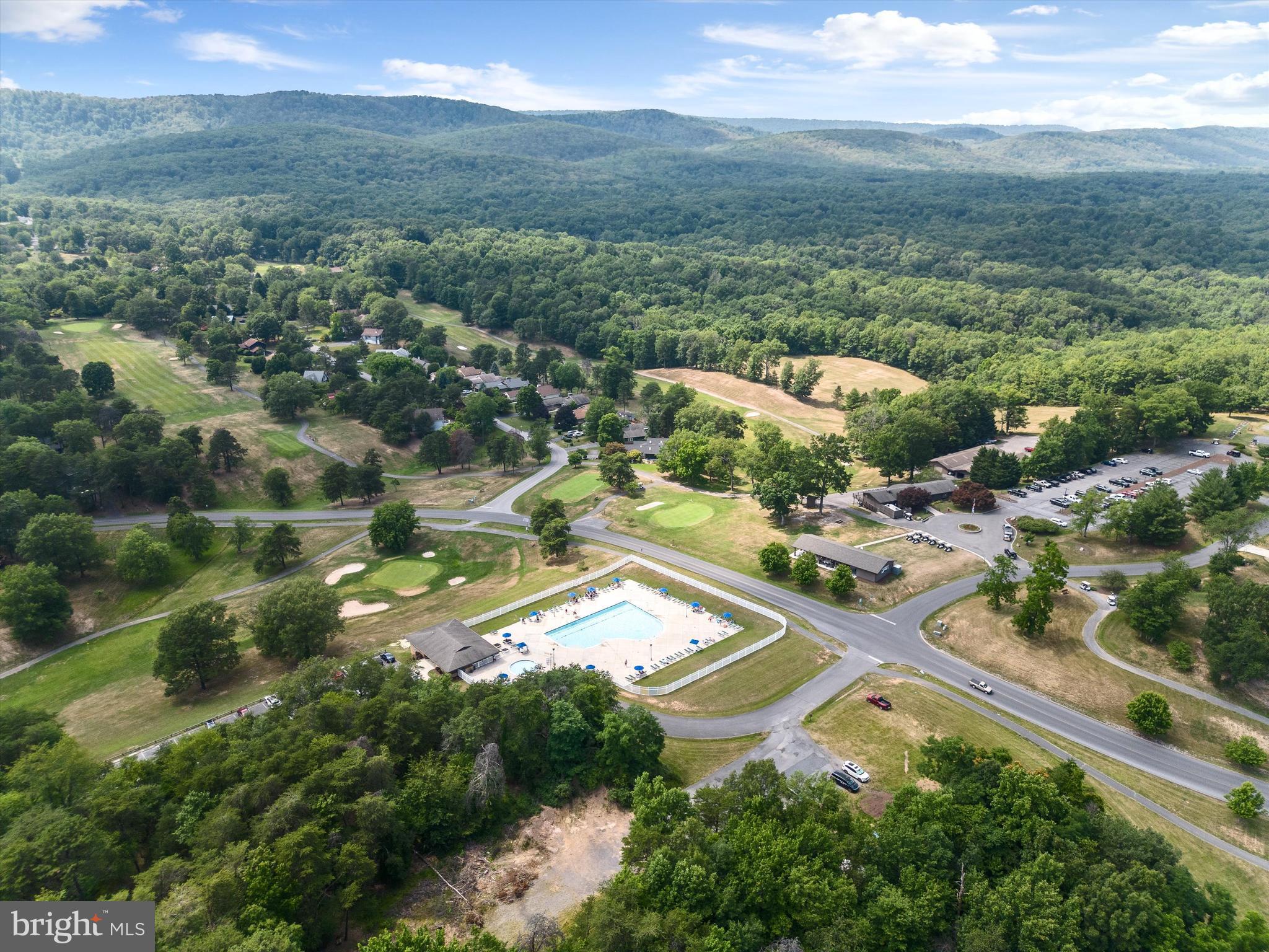 THE WOODS - Residential