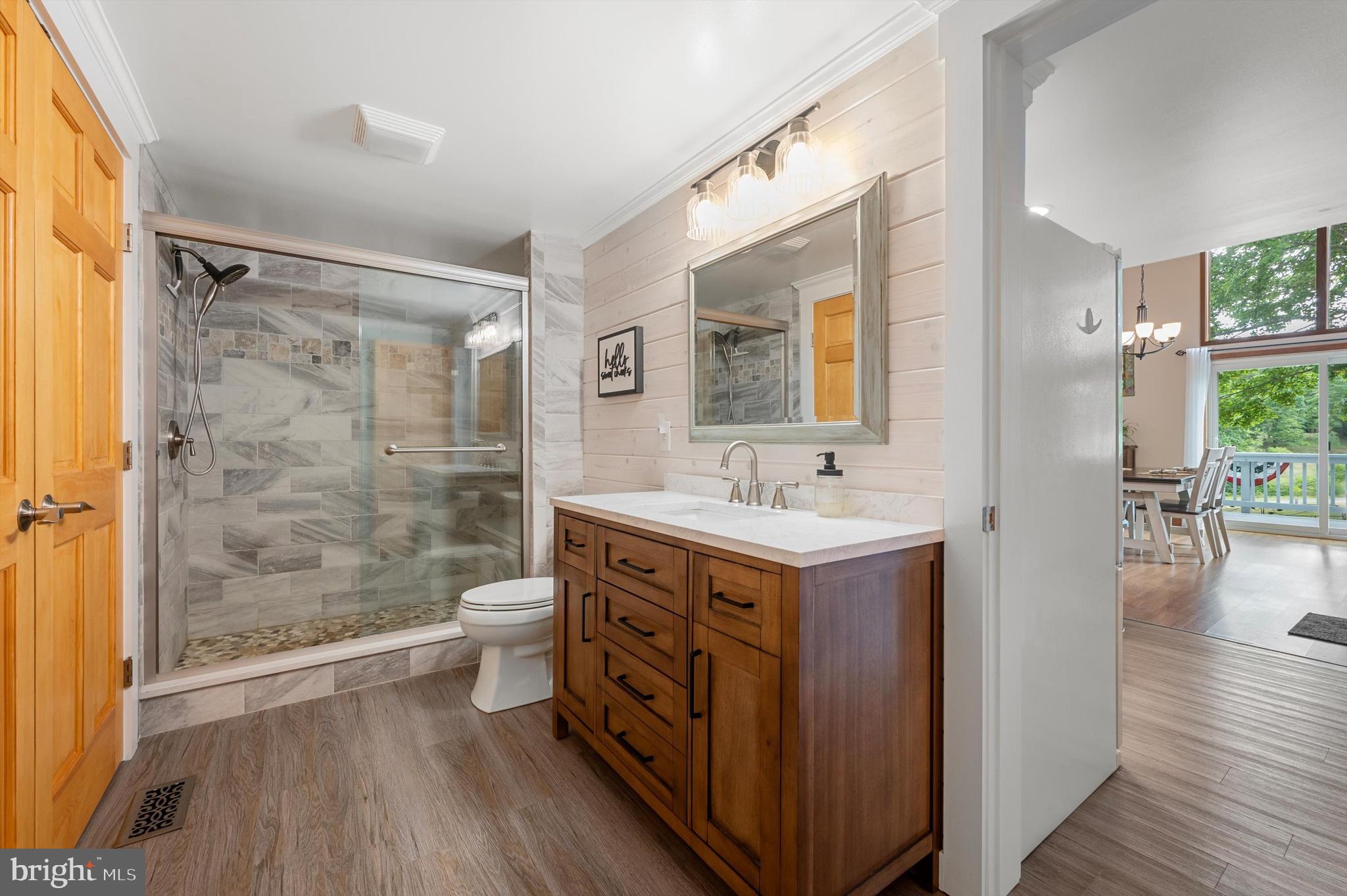 THE WOODS - Residential