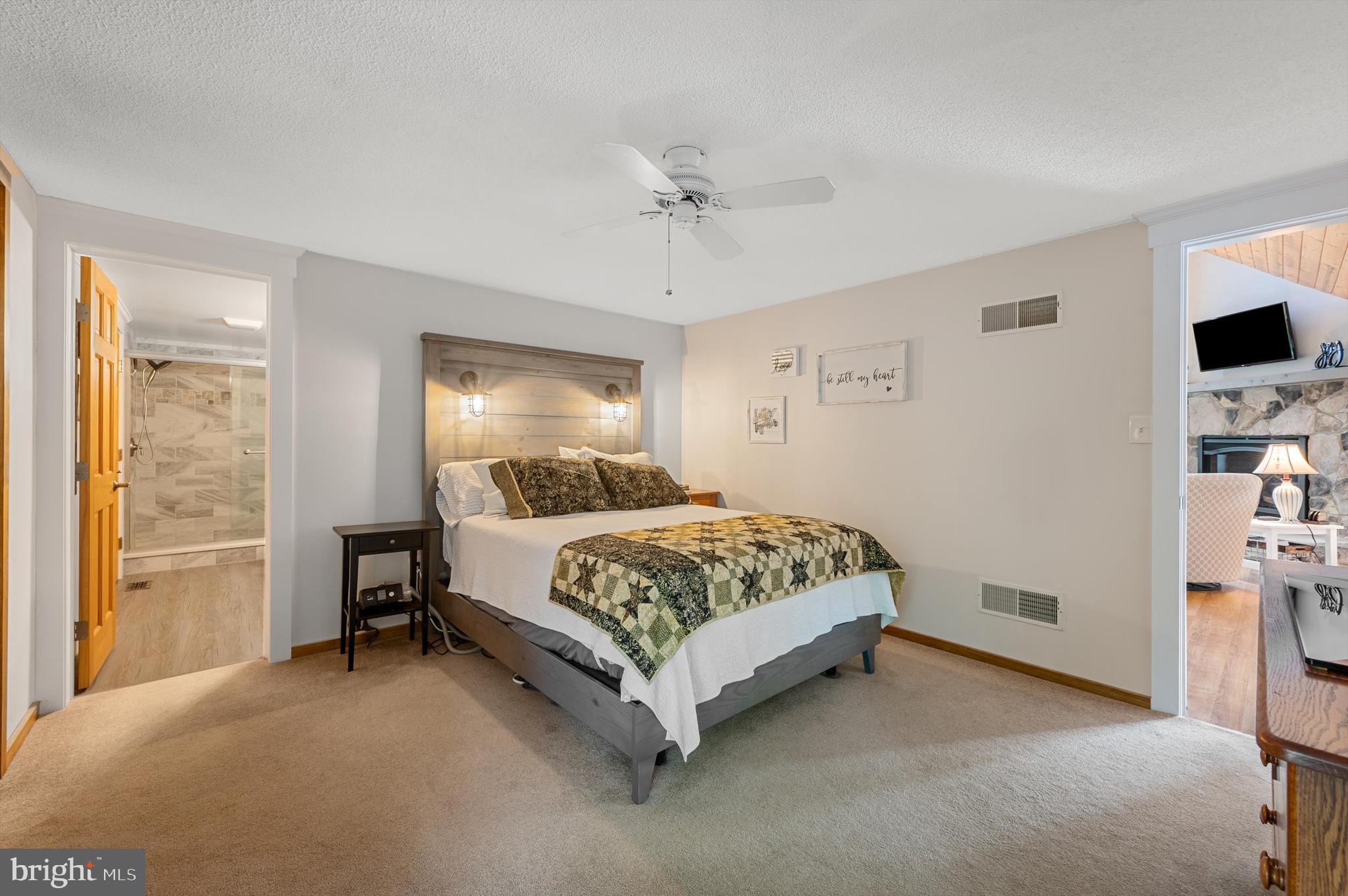 THE WOODS - Residential