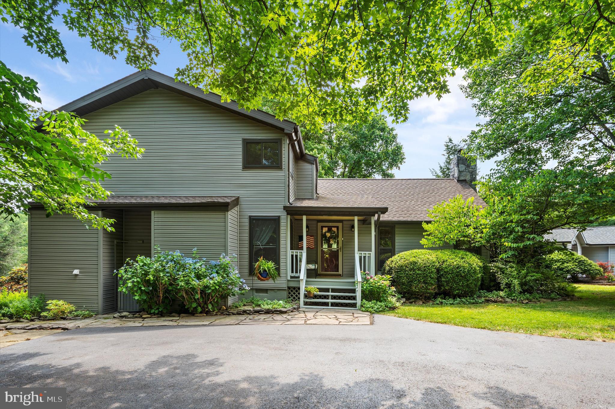 THE WOODS - Residential