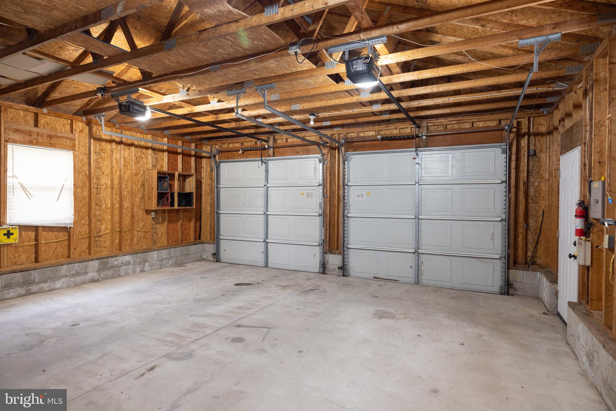 CHELESA VILLA - Residential