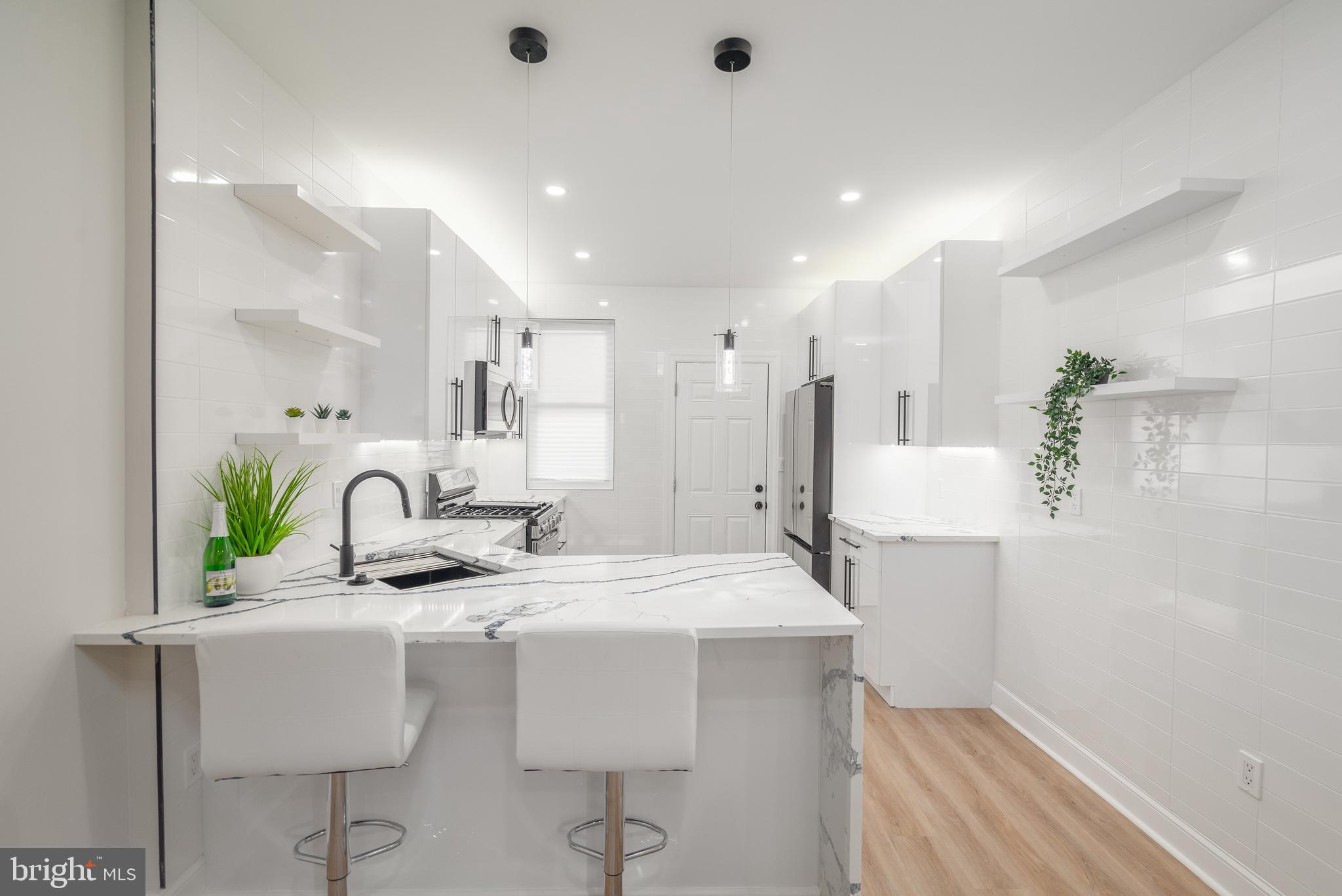 GRAYS FERRY - Residential