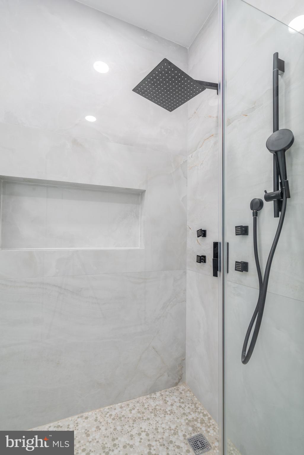 GRAYS FERRY - Residential