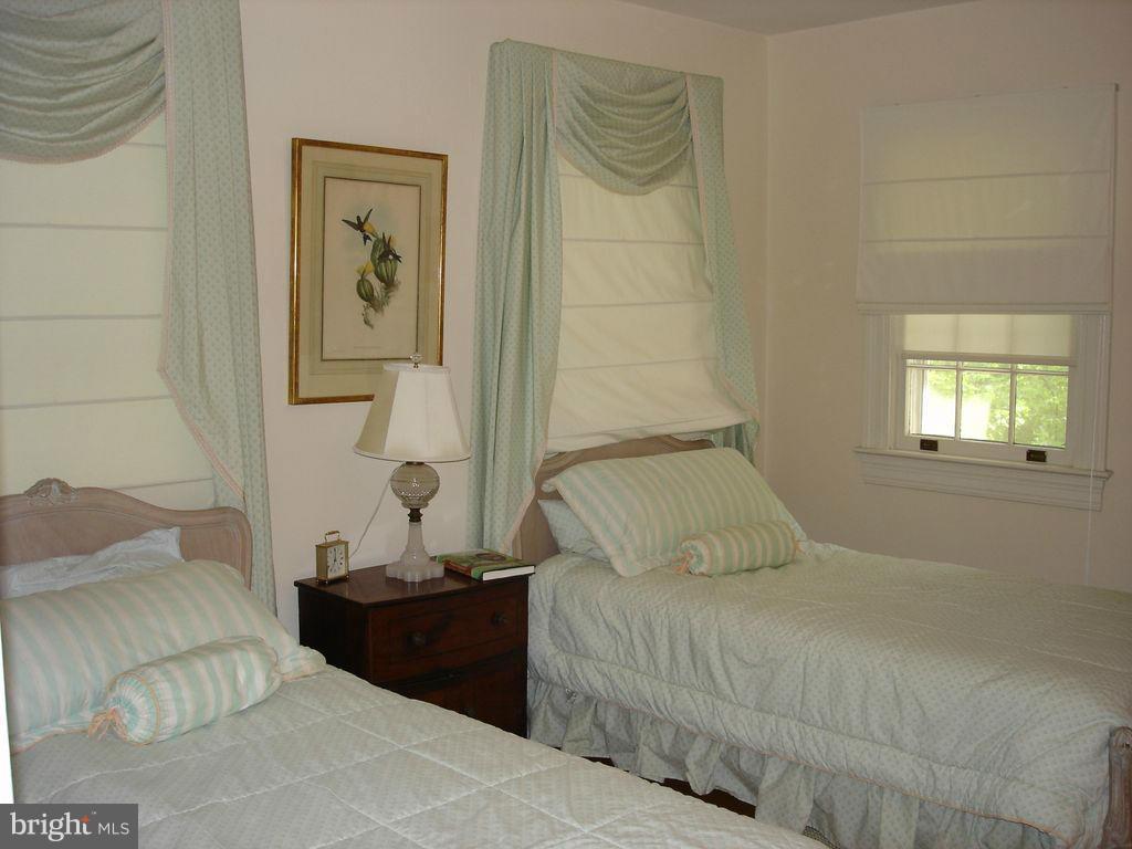 ARLINGWOOD - Residential Lease