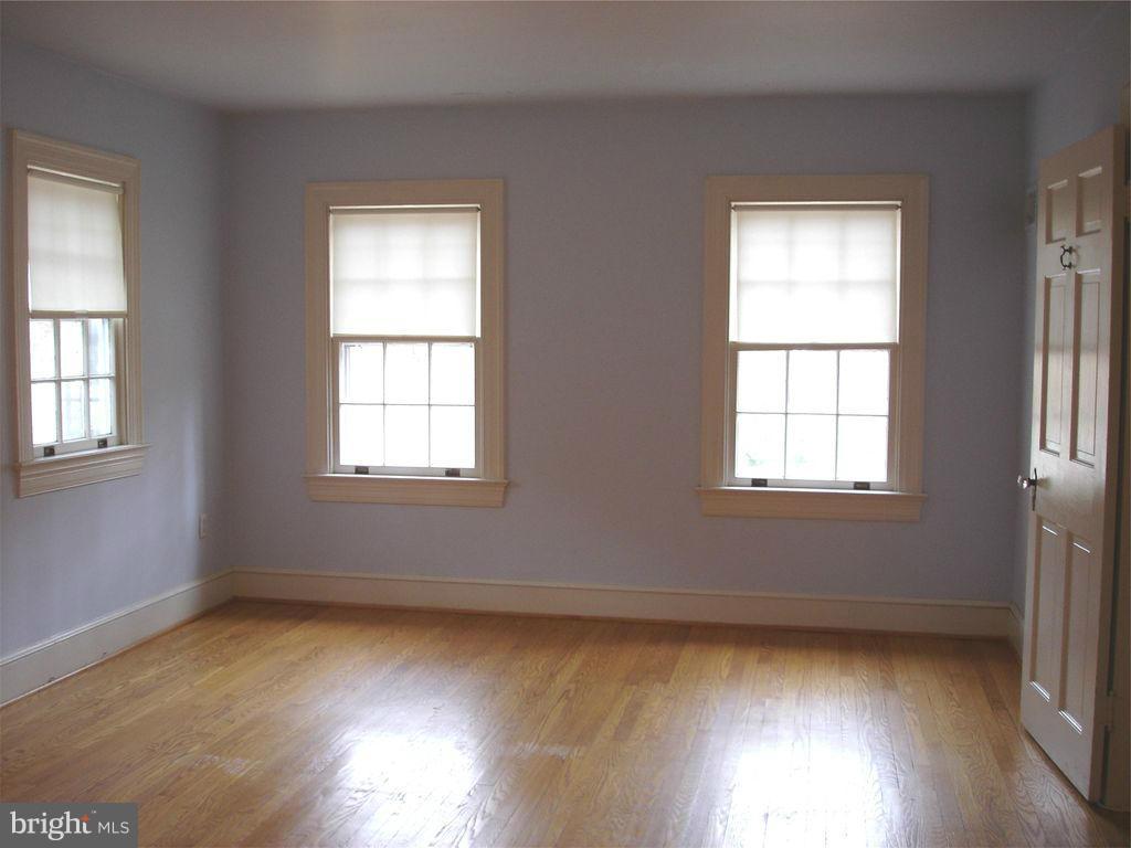 ARLINGWOOD - Residential Lease