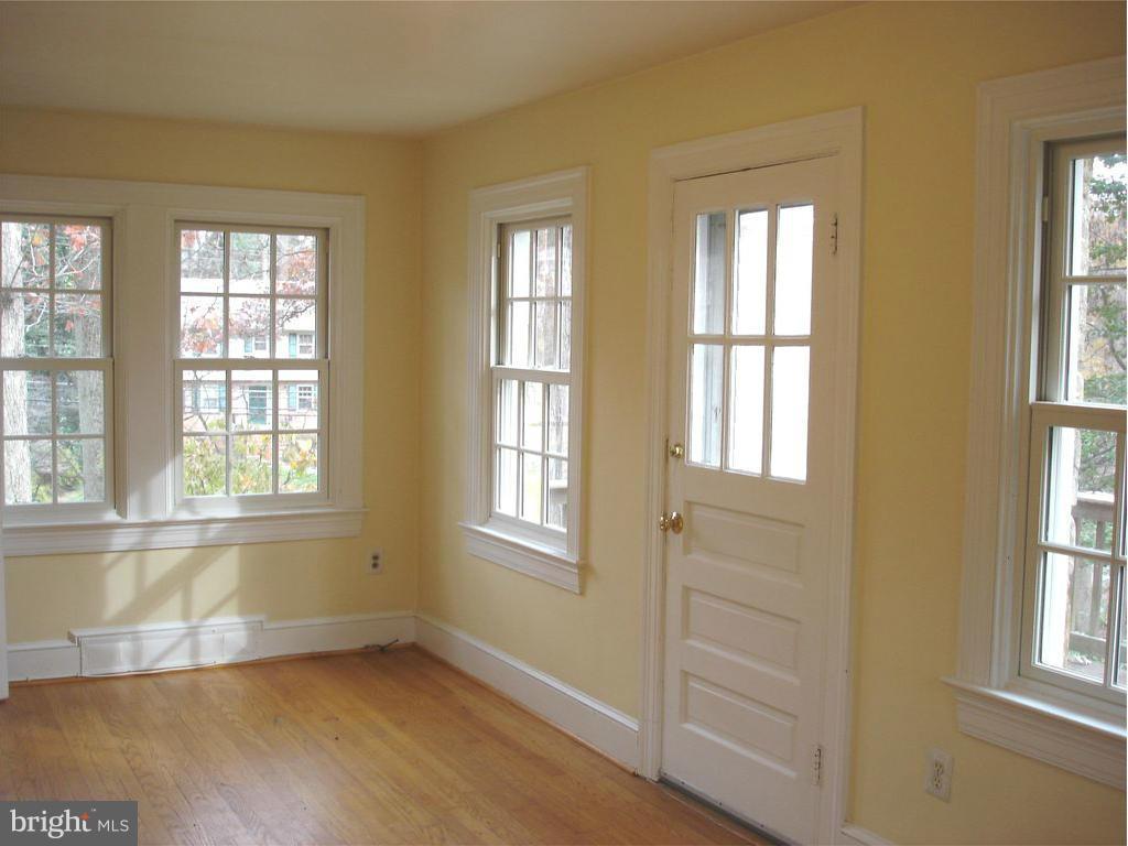 ARLINGWOOD - Residential Lease