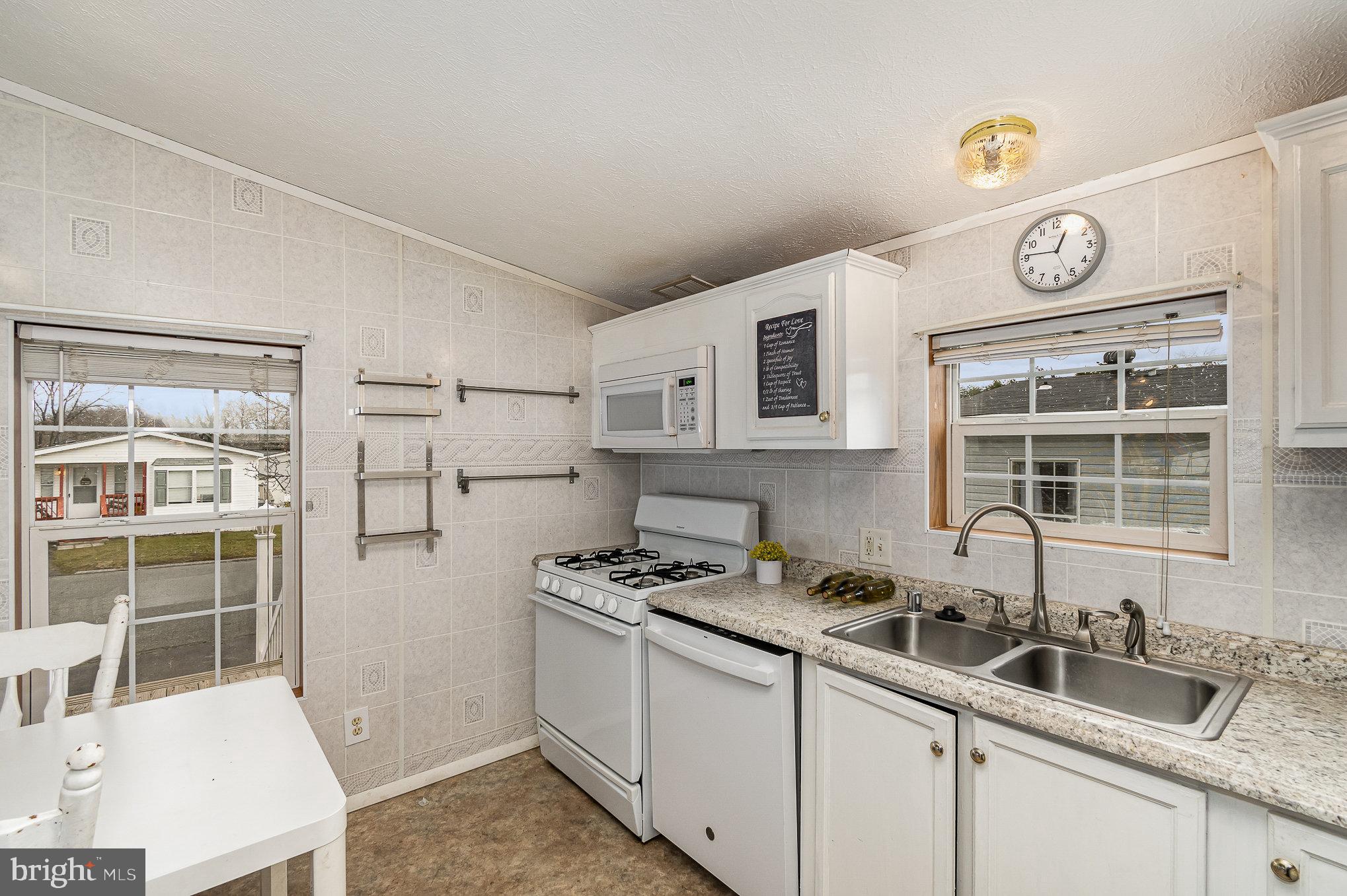 HARFORD MOBILE VILLAGE - Residential