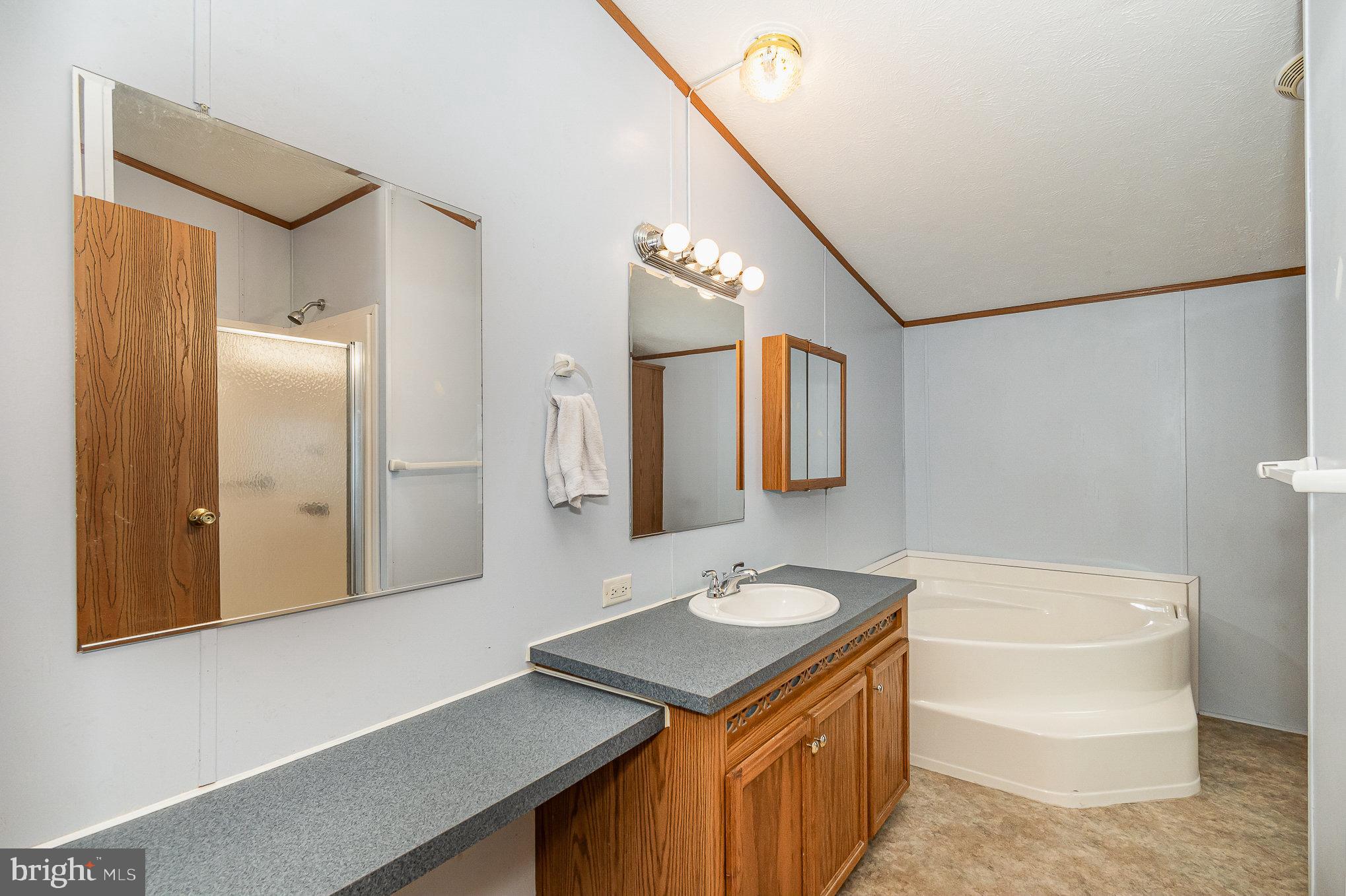 HARFORD MOBILE VILLAGE - Residential