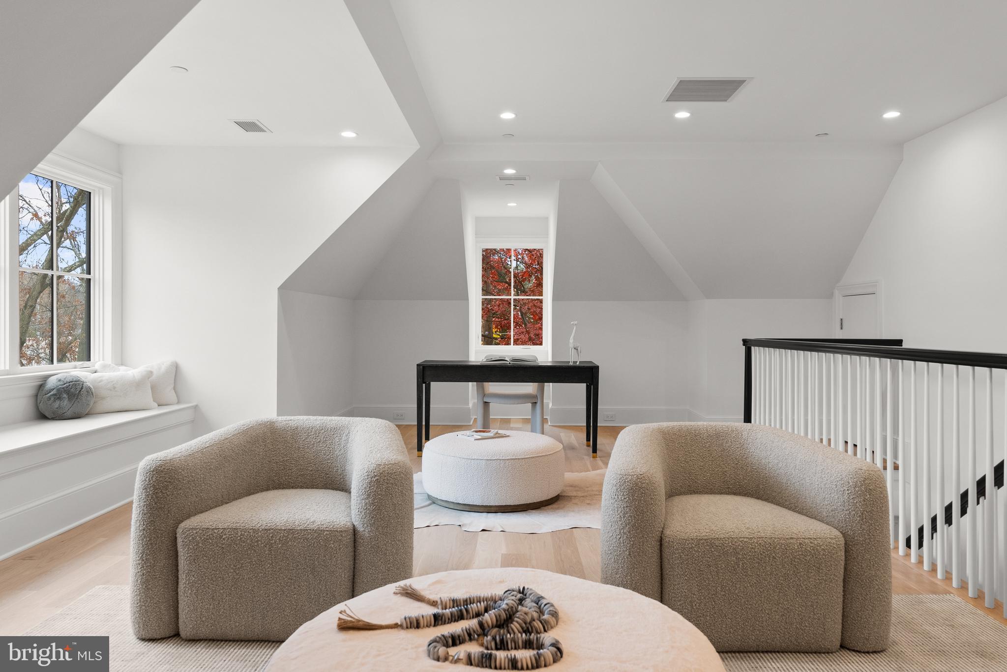 SPRING VALLEY - Residential
