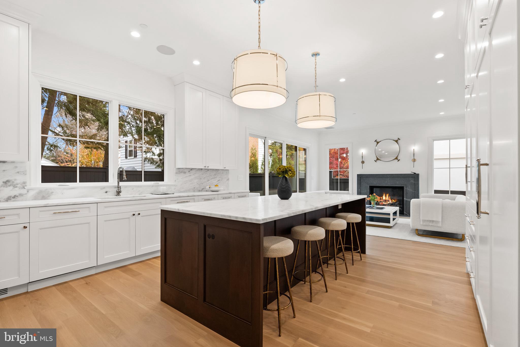 SPRING VALLEY - Residential