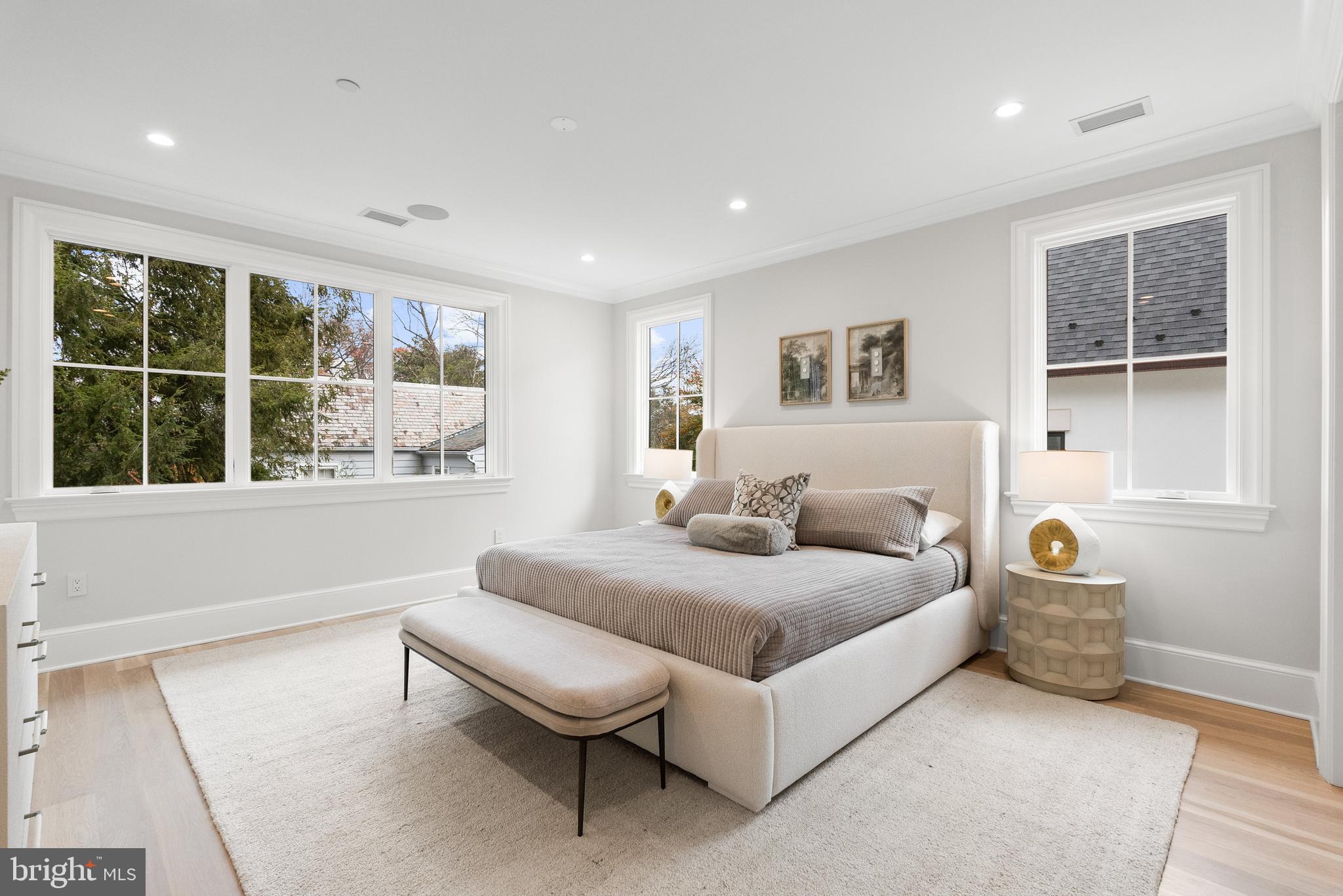 SPRING VALLEY - Residential