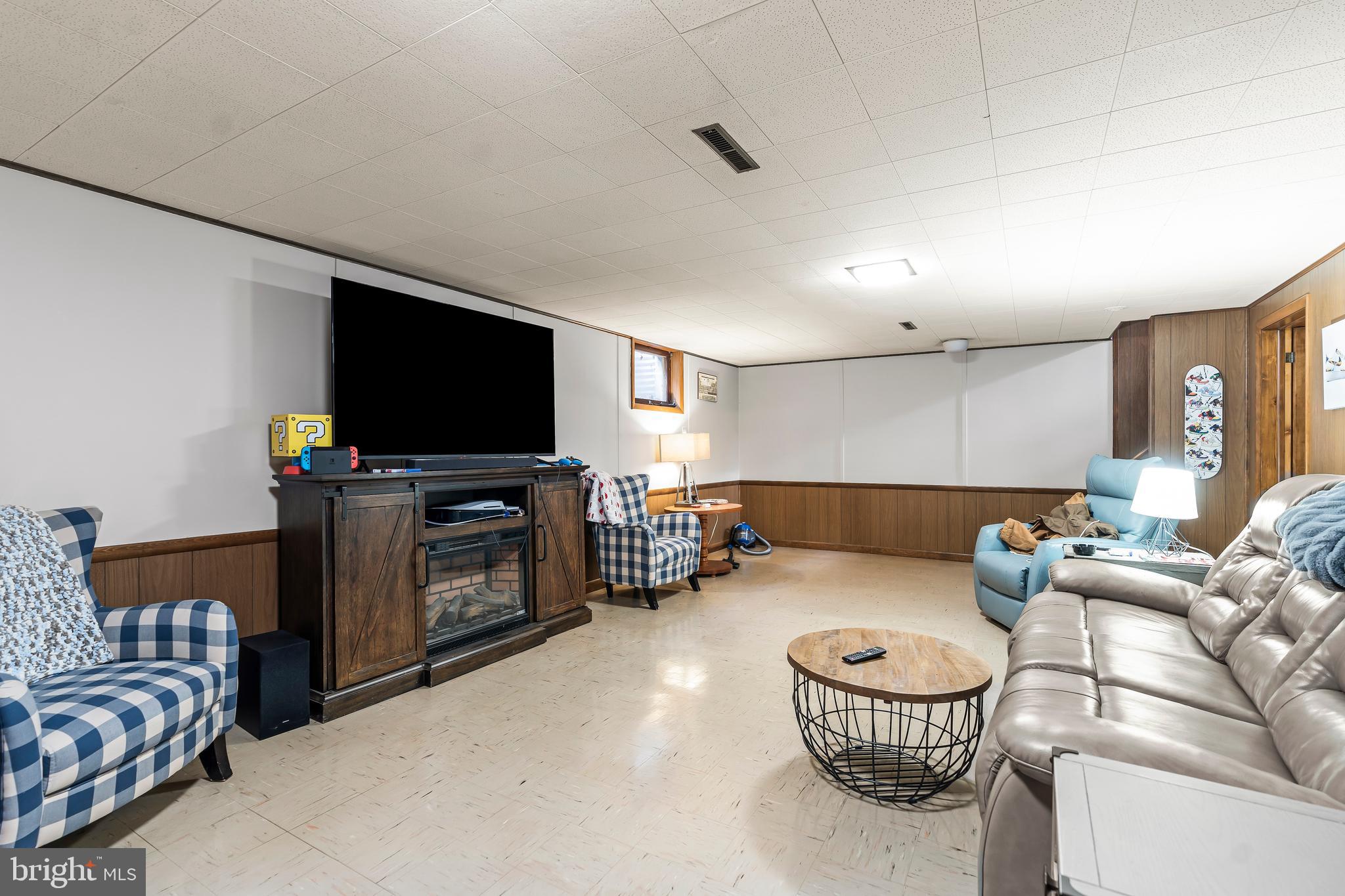 NORTH GUILFORD HILLS - Residential