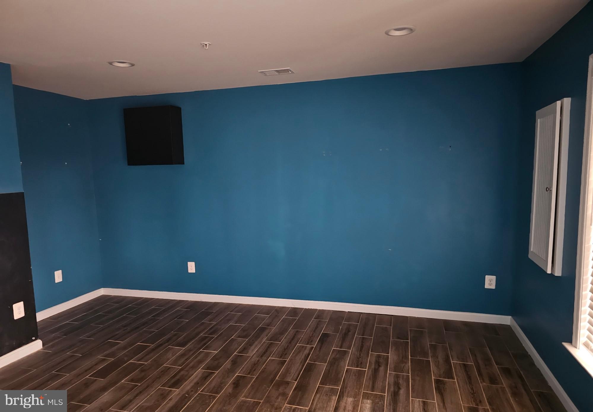 MANORS AT BALLENGER CREEK - Residential