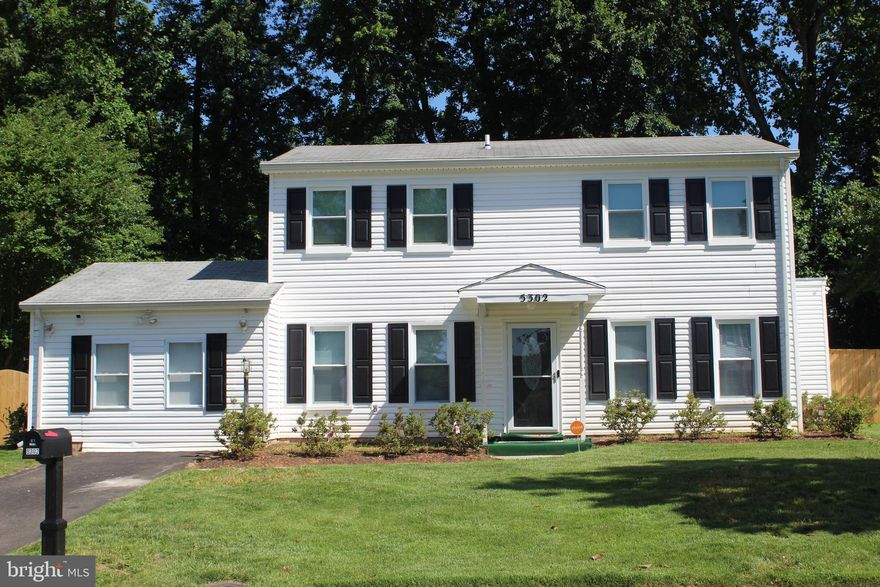 Welcome to “Saphire Court”

This two-level, single family home features 3 bedrooms, 1.5 bathrooms, a family room, a recreational room, two sheds and a wraparound fenced backyard. Additional features – newly renovated kitchen, freshly painted interior, newly stained hardwood flooring on the first floor, updated bathroom on the first level and a washer & dryer.

Conveniently located near Wegmans in Stonebridge at Potomac Town Center, Potomac Mills, Sharron Baucom Dale City Recreation Center and Logan Park.