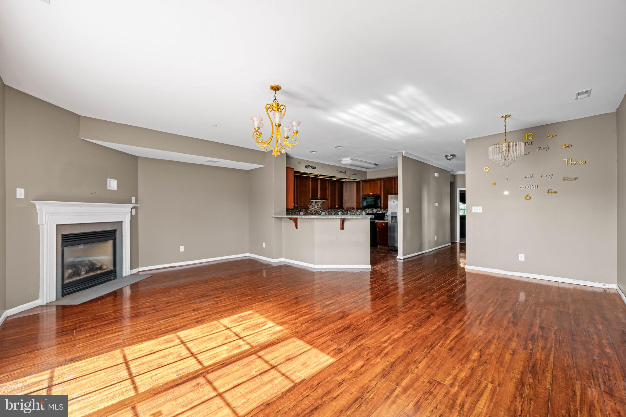 231 CAMERTON LANE