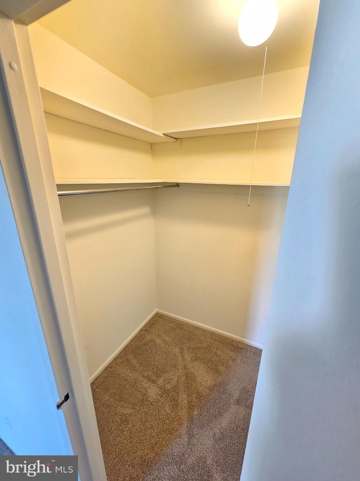 AMERICANA CENTRE - Residential Lease